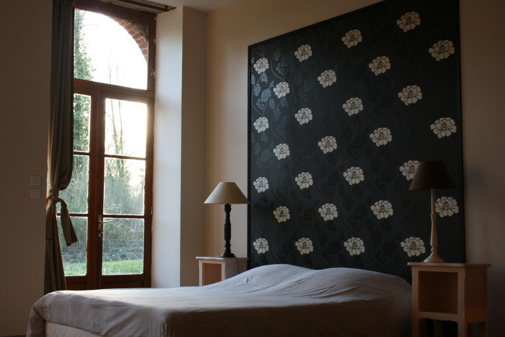 B&B Le Logis De Bois Renard Saint-Laurent-Nouan Rom bilde